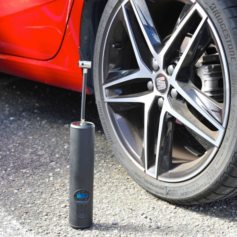 Compresseur d'Air Portatif Gonfle 4 Pneus de Voiture Rapidement – Image 7