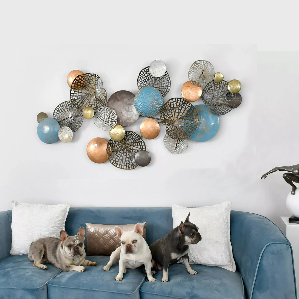 sculpture murale nénuphars stylisés