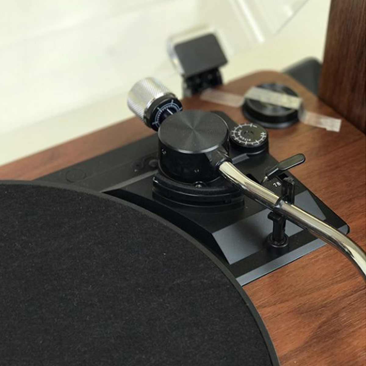 Tourne Disque Vinyle Platine 45 ou 33 Tours en Bois de Teck – Image 7